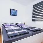 Skundric 2 By Interhome *